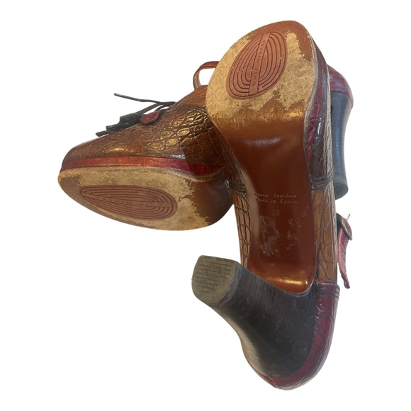 Vintage Chic Mihara Brown and Red Women's Shoes - Picture 11 of 13